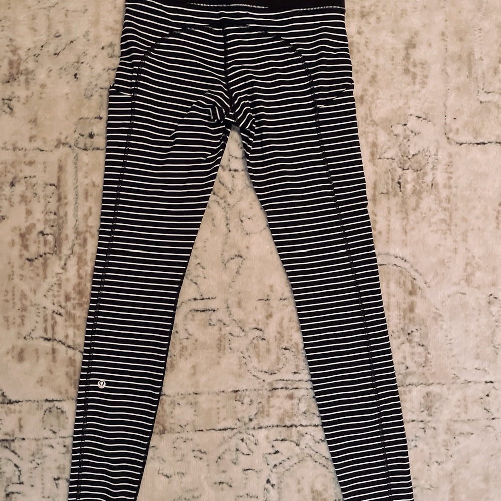 LuLuLemon Leggings size 6
